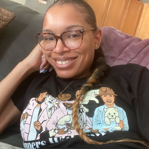 Meet your Posher, Cortnee - Picture 2 of 2